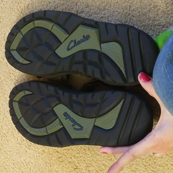 Clark's with Active Air Brown Comfort Velcro Sandals Size 11 Women's - Picture 12 of 14